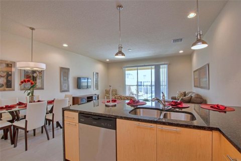 Townhouse in Clermont, Florida 3 bedrooms, 139.45 sq.m. № 1514794 - photo 5
