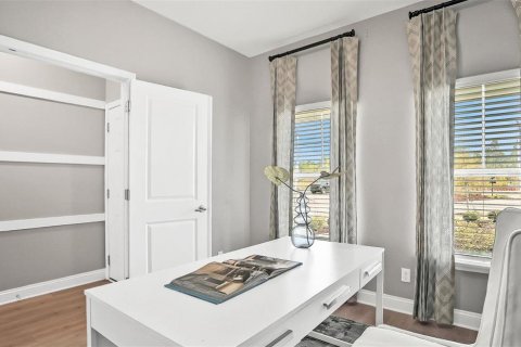 Casa en venta en Orange Park, Florida, 3 dormitorios, 225.1 m2 № 2217488 - foto 5