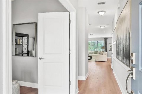 Casa en venta en Orange Park, Florida, 3 dormitorios, 225.1 m2 № 2217488 - foto 3
