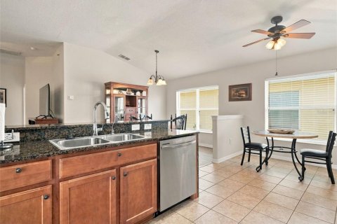 Villa ou maison à vendre à San Antonio, Floride: 3 chambres, 129.13 m2 № 2436787 - photo 17