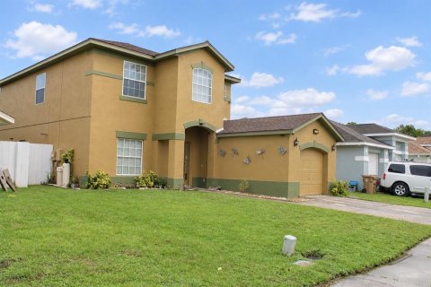 Villa ou maison à vendre à Kissimmee, Floride: 4 chambres, 180.04 m2 № 2411632 - photo 2