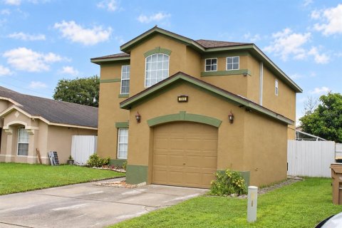 Villa ou maison à vendre à Kissimmee, Floride: 4 chambres, 180.04 m2 № 2411632 - photo 3