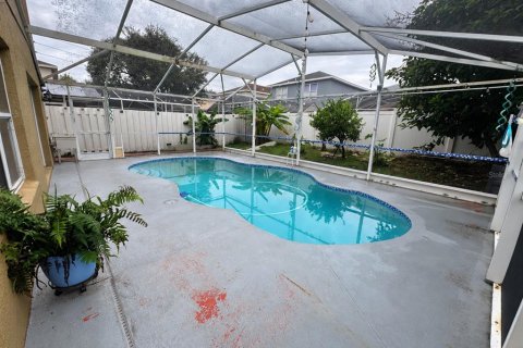 Villa ou maison à vendre à Kissimmee, Floride: 4 chambres, 180.04 m2 № 2411632 - photo 11