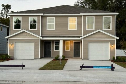 House in Callahan, Florida 3 bedrooms, 139.82 sq.m. № 769889 - photo 1