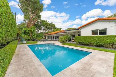 Villa ou maison à vendre à Miami, Floride: 4 chambres, 269.79 m2 № 1753119 - photo 21