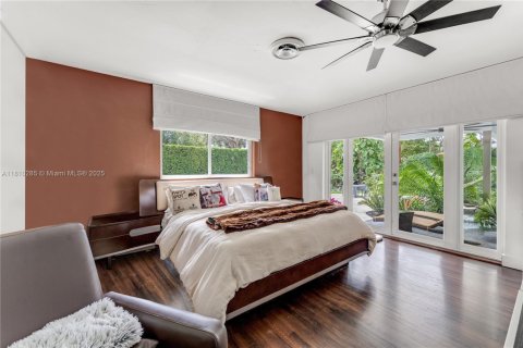 Villa ou maison à vendre à Miami, Floride: 4 chambres, 269.79 m2 № 1753119 - photo 11