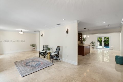 Villa ou maison à vendre à Miami, Floride: 3 chambres, 203.73 m2 № 1890091 - photo 3
