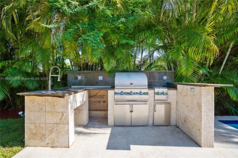 Villa ou maison à vendre à Miami, Floride: 3 chambres, 203.73 m2 № 1890091 - photo 20