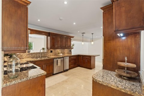 Villa ou maison à vendre à Miami, Floride: 3 chambres, 203.73 m2 № 1890091 - photo 7