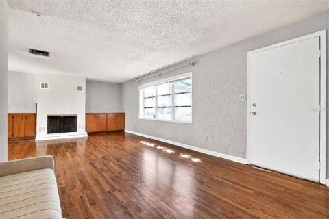 Villa ou maison à vendre à Gainesville, Floride: 3 chambres, 97.55 m2 № 2233527 - photo 2