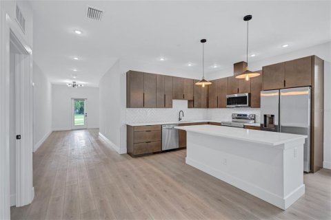 Villa ou maison à vendre à Saint Petersburg, Floride: 4 chambres, 190.91 m2 № 1907497 - photo 6
