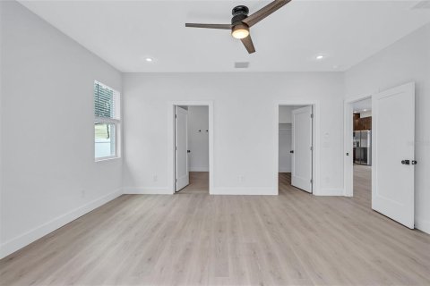 Villa ou maison à vendre à Saint Petersburg, Floride: 4 chambres, 190.91 m2 № 1907497 - photo 14