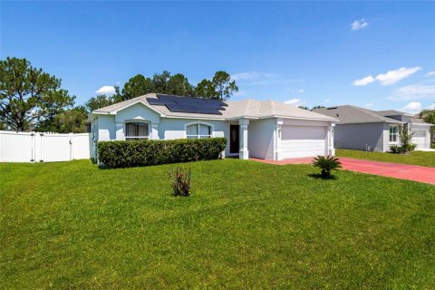 Villa ou maison à vendre à Kissimmee, Floride: 4 chambres, 153.47 m2 № 2334292 - photo 2