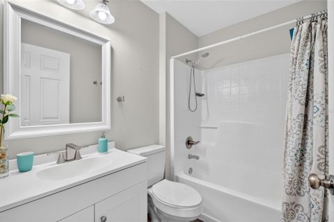 Villa ou maison à vendre à Kissimmee, Floride: 4 chambres, 153.47 m2 № 2334292 - photo 15