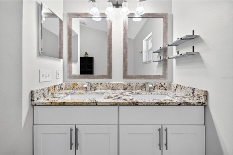 Villa ou maison à vendre à Kissimmee, Floride: 4 chambres, 153.47 m2 № 2334292 - photo 13