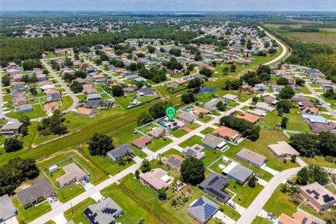 Villa ou maison à vendre à Kissimmee, Floride: 4 chambres, 153.47 m2 № 2334292 - photo 24