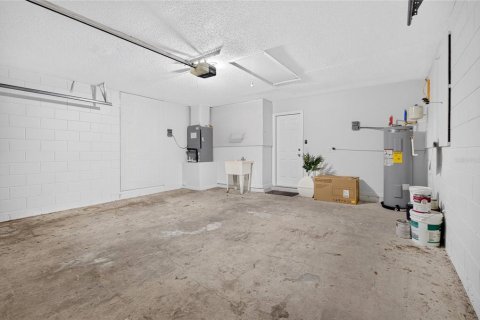 Villa ou maison à vendre à Kissimmee, Floride: 4 chambres, 153.47 m2 № 2334292 - photo 16