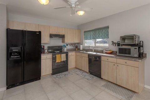 Villa ou maison à vendre à North Port, Floride: 3 chambres, 122.54 m2 № 1544846 - photo 16