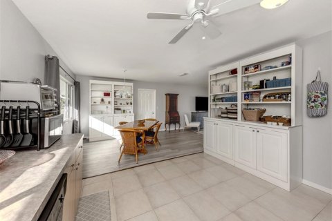 Villa ou maison à vendre à North Port, Floride: 3 chambres, 122.54 m2 № 1544846 - photo 17