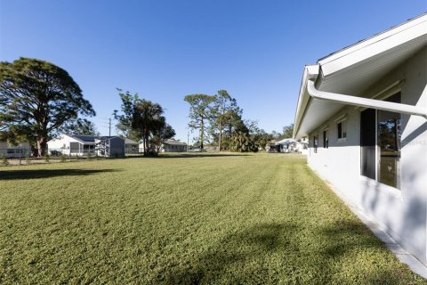Villa ou maison à vendre à North Port, Floride: 3 chambres, 122.54 m2 № 1544846 - photo 27