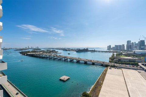 Condominio en venta en Miami, Florida, 2 dormitorios, 74.32 m2 № 1993831 - foto 14