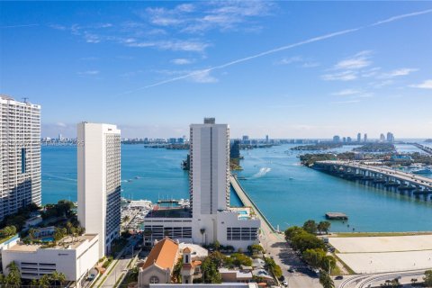 Condominio en venta en Miami, Florida, 2 dormitorios, 74.32 m2 № 1993831 - foto 30