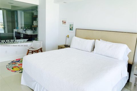 Снять в аренду кондоминиум в Майами-Бич, Флорида 2 спальни, 138.42м2, № 1849159 - фото 24