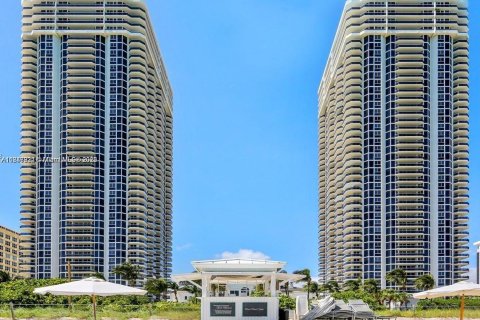 Снять в аренду кондоминиум в Майами-Бич, Флорида 2 спальни, 138.42м2, № 1849159 - фото 6