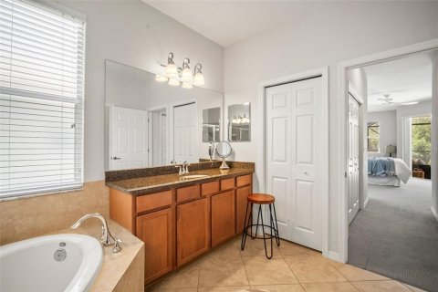 House in Bradenton, Florida 3 bedrooms, 170.94 sq.m. № 1631805 - photo 19