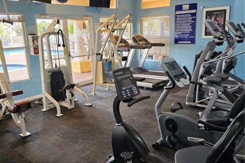 Condo in Oakland Park, Florida, 2 bedrooms  № 2040813 - photo 30