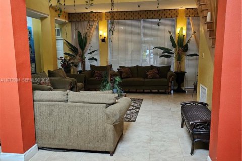 Condo in Oakland Park, Florida, 2 bedrooms  № 2040813 - photo 28