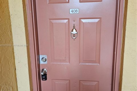 Condo in Oakland Park, Florida, 2 bedrooms  № 2040813 - photo 3