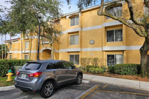 Condo in Oakland Park, Florida, 2 bedrooms № 2040813