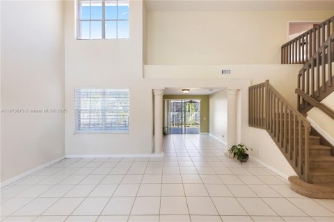 Villa ou maison à louer à Pembroke Pines, Floride: 5 chambres, 331.2 m2 № 1981845 - photo 6