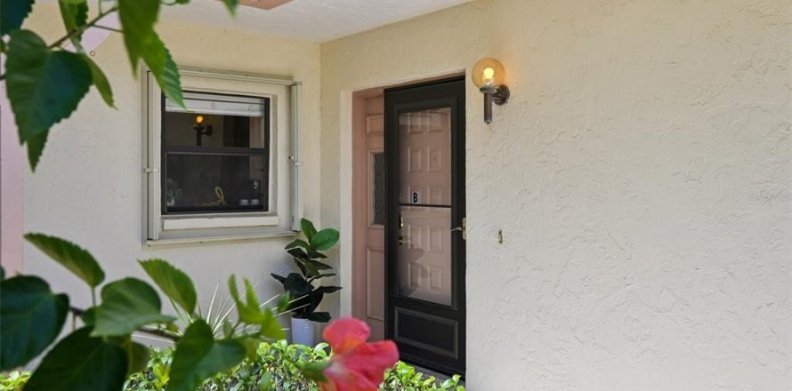 Condominio en Venice, Florida, 2 dormitorios  № 1876098