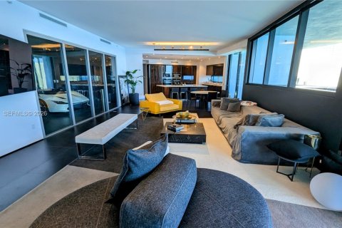 Купить кондоминиум в Санни-Айлс-Бич, Флорида 4 спальни, 317.26м2, № 2050786 - фото 4