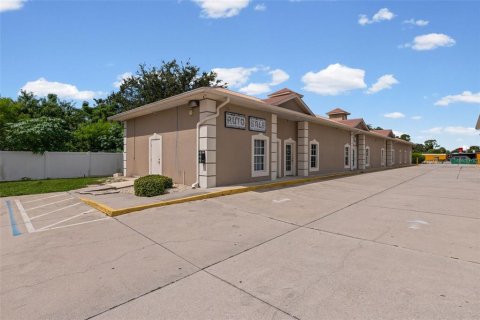 Immobilier commercial à vendre à Punta Gorda, Floride: 941.47 m2 № 2223163 - photo 4