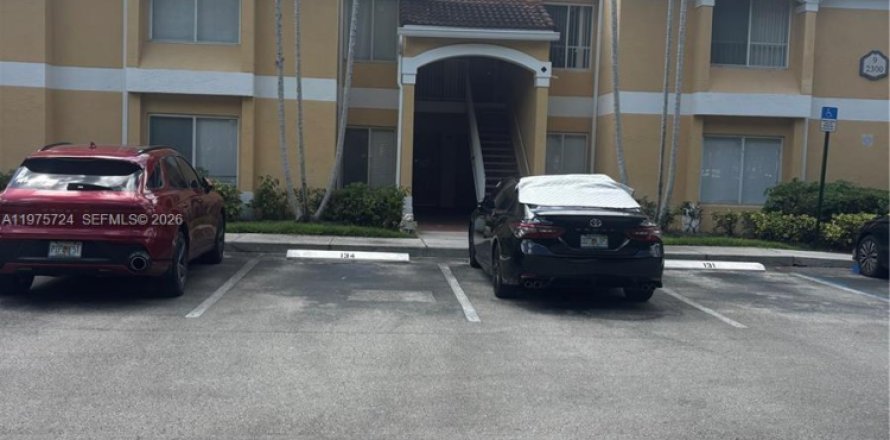 Condominio en Oakland Park, Florida, 2 dormitorios  № 2045241