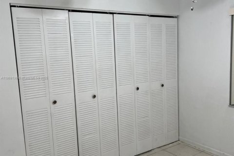 Condominio en alquiler en Coral Springs, Florida, 2 dormitorios, 71.35 m2 № 1922669 - foto 18