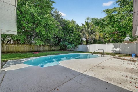 Villa ou maison à vendre à Port St. Lucie, Floride: 3 chambres, 160.72 m2 № 1925294 - photo 19
