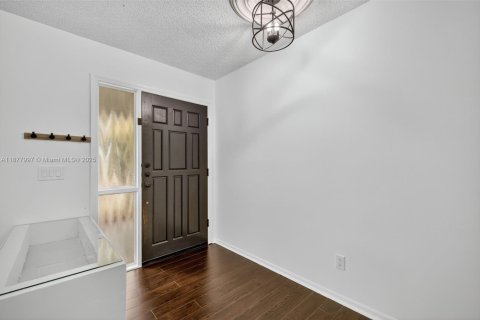 Villa ou maison à vendre à Port St. Lucie, Floride: 3 chambres, 160.72 m2 № 1925294 - photo 2