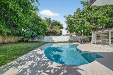 Villa ou maison à vendre à Port St. Lucie, Floride: 3 chambres, 160.72 m2 № 1925294 - photo 23