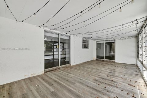 Villa ou maison à vendre à Port St. Lucie, Floride: 3 chambres, 160.72 m2 № 1925294 - photo 18