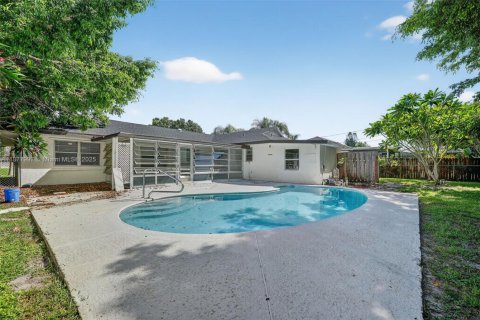 Villa ou maison à vendre à Port St. Lucie, Floride: 3 chambres, 160.72 m2 № 1925294 - photo 20