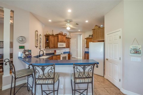 Casa en venta en Apopka, Florida, 4 dormitorios, 298.87 m2 № 253187 - foto 3