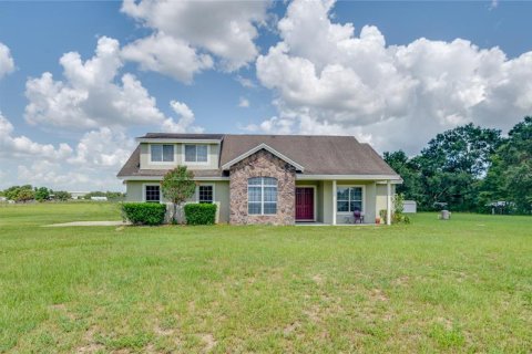 Casa en venta en Apopka, Florida, 4 dormitorios, 298.87 m2 № 253187 - foto 1