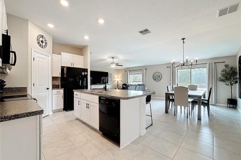 Villa ou maison à vendre à Sun City Center, Floride: 3 chambres, 144.46 m2 № 2230213 - photo 4