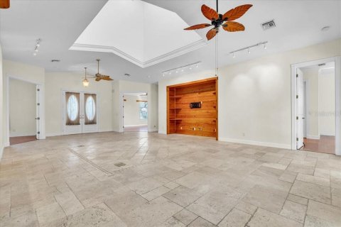 Villa ou maison à vendre à Punta Gorda, Floride: 3 chambres, 216.74 m2 № 2361534 - photo 8