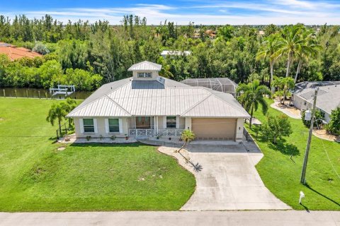 Villa ou maison à Punta Gorda, Floride 3 chambres, 216.74 m2 № 2361534