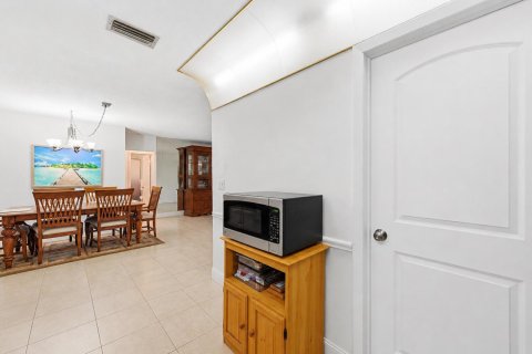 Купить виллу или дом в Тамарак, Флорида 3 комнаты, 126.9м2, № 2085140 - фото 20